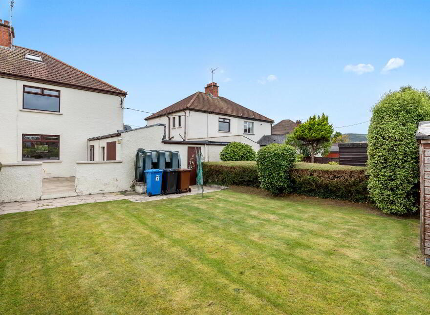 11 Laurelbank Avenue, Newtownards, BT23 4AT
