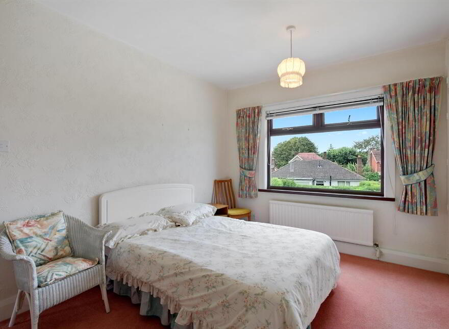 11 Laurelbank Avenue, Newtownards, BT23 4AT
