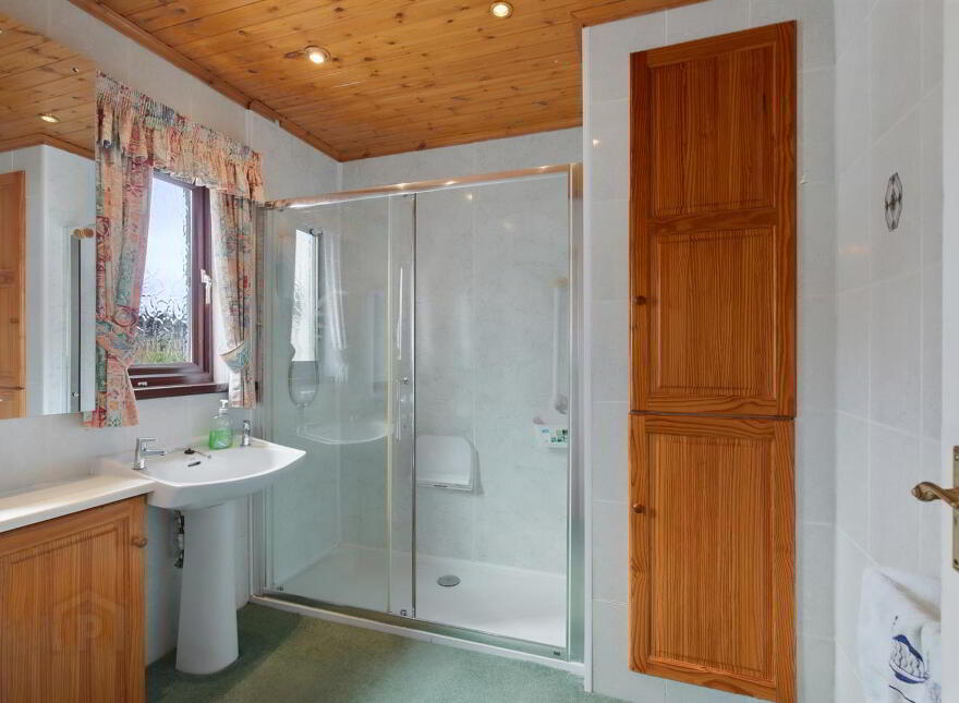 11 Laurelbank Avenue, Newtownards, BT23 4AT