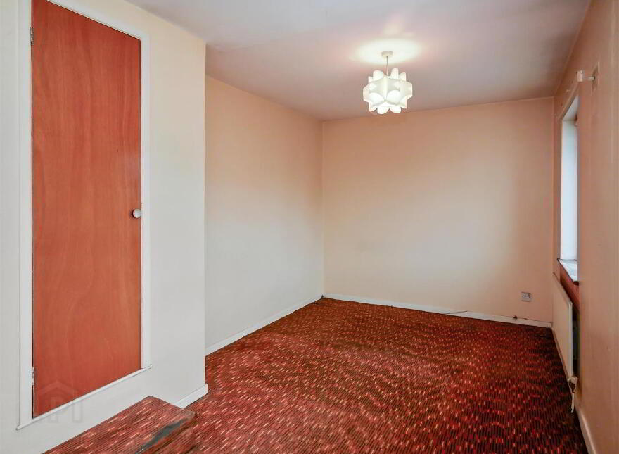 45 Knock Eden Crescent, Rosetta, Belfast, BT6 0GQ