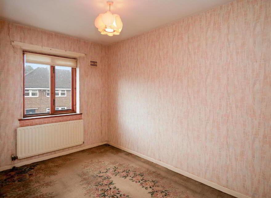 45 Knock Eden Crescent, Rosetta, Belfast, BT6 0GQ
