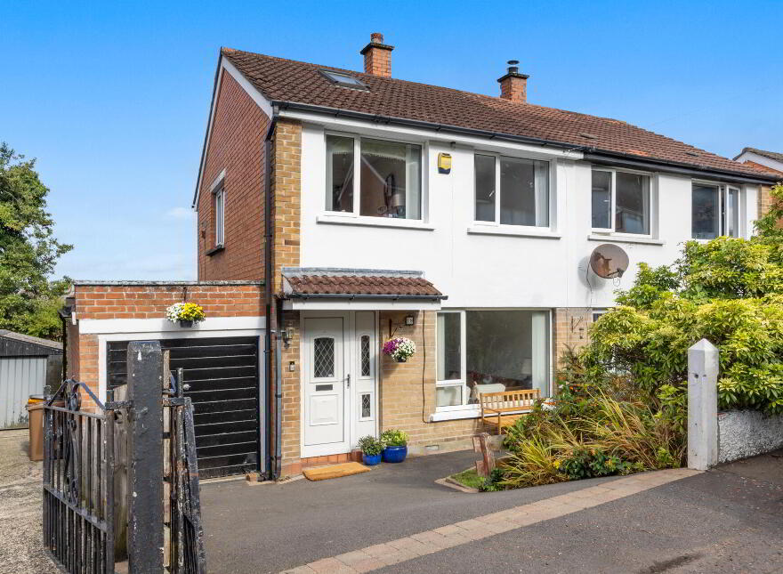 18 Woodbreda Park, Belfast, BT8 7HY