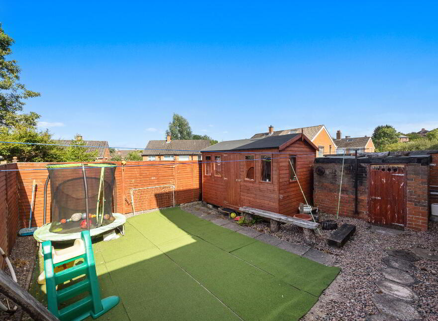 18 Woodbreda Park, Belfast, BT8 7HY
