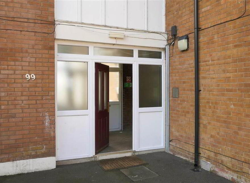 99A Chichester Park East, Ballymena, BT42 4BH