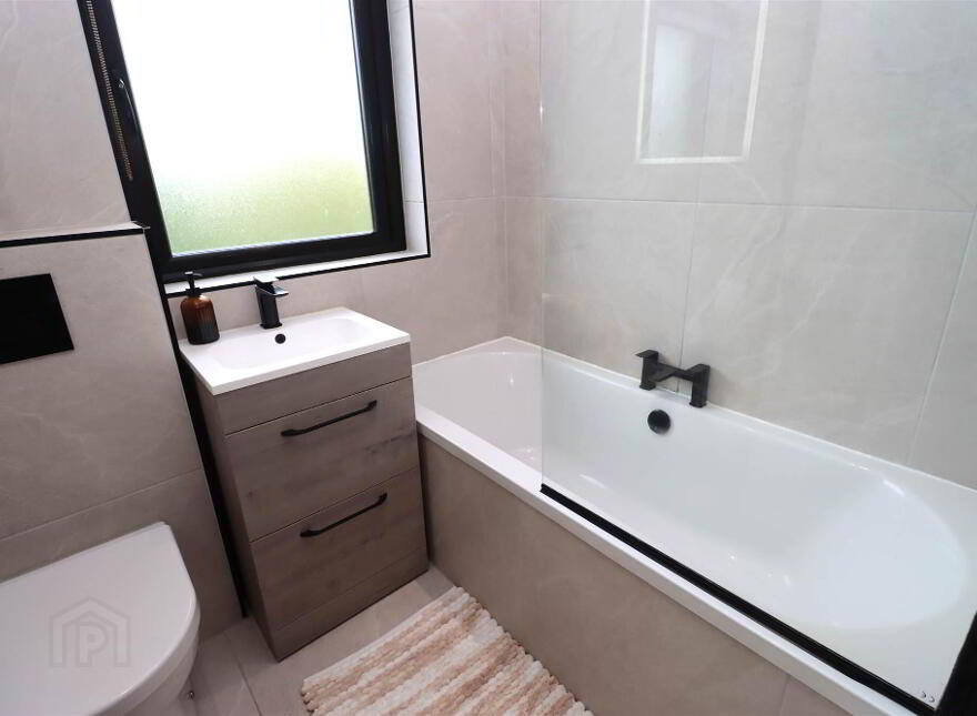 32 Ardmore Avenue, Dundonald, Belfast, BT16 1TB