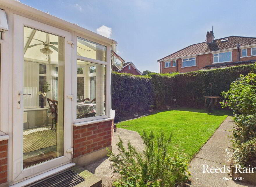 4 Abbey Gardens, Belfast, BT5 7HL