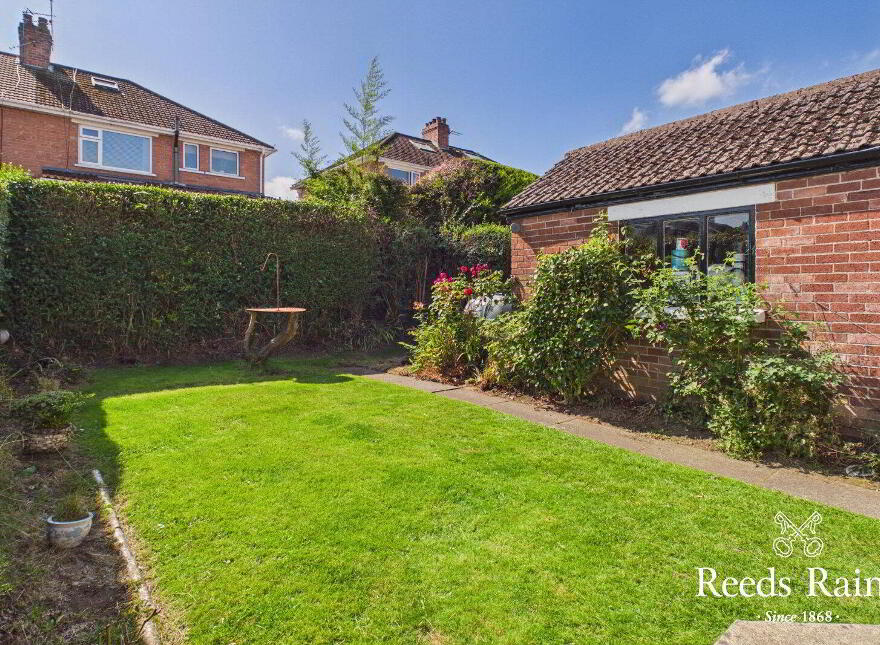4 Abbey Gardens, Belfast, BT5 7HL