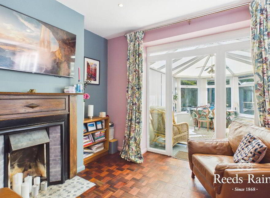 4 Abbey Gardens, Belfast, BT5 7HL