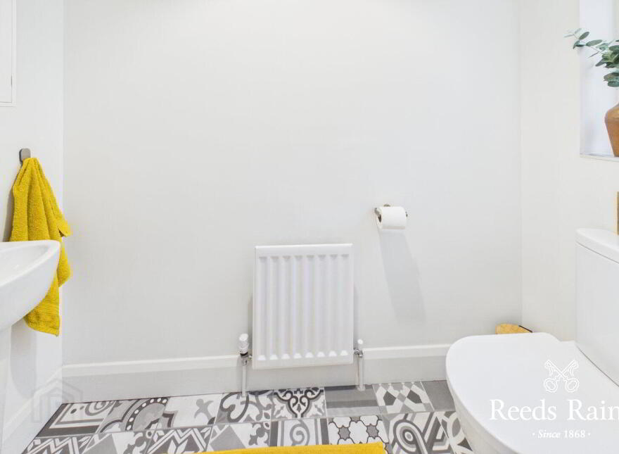 24 Woodbrook Walk, Lisburn, BT28 2ZY