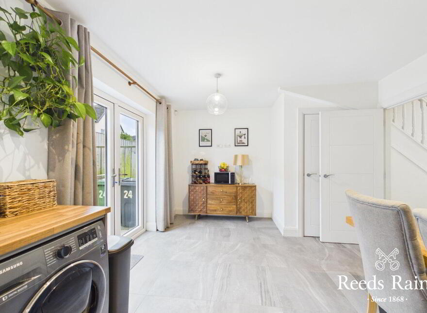 24 Woodbrook Walk, Lisburn, BT28 2ZY