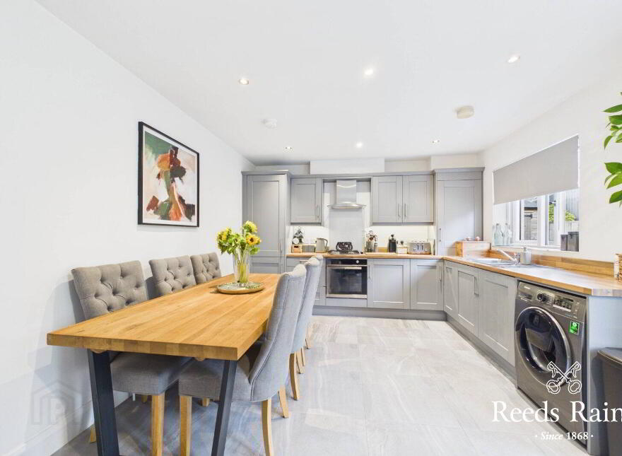 24 Woodbrook Walk, Lisburn, BT28 2ZY