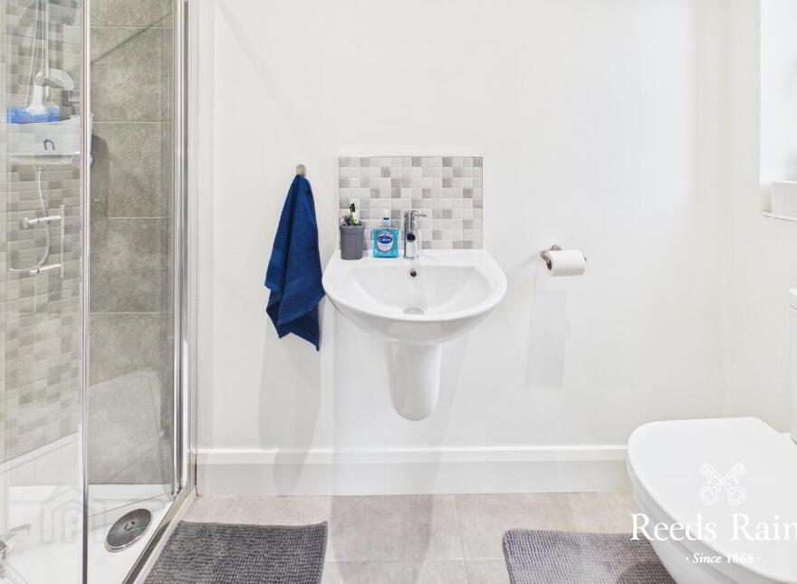 24 Woodbrook Walk, Lisburn, BT28 2ZY