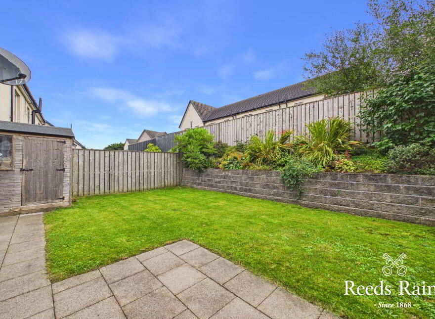 24 Woodbrook Walk, Lisburn, BT28 2ZY