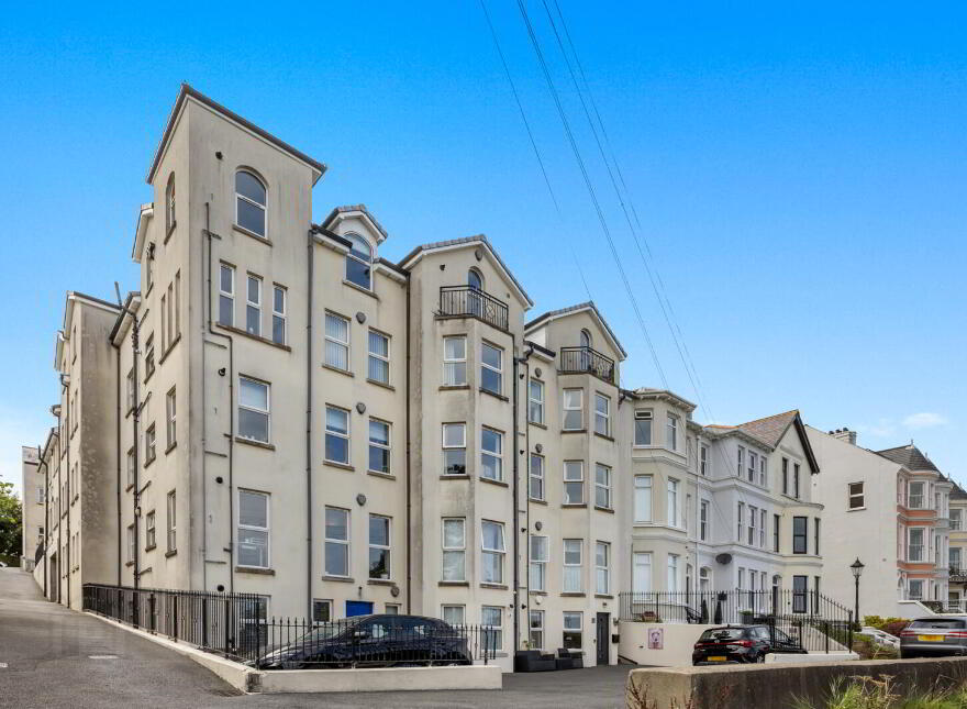 Flat 3, 1 Pickie Terrace, Bangor, BT20 3TE