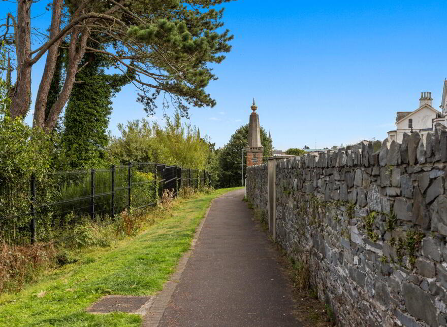 Flat 3, 1 Pickie Terrace, Bangor, BT20 3TE