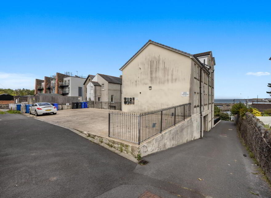 Flat 3, 1 Pickie Terrace, Bangor, BT20 3TE
