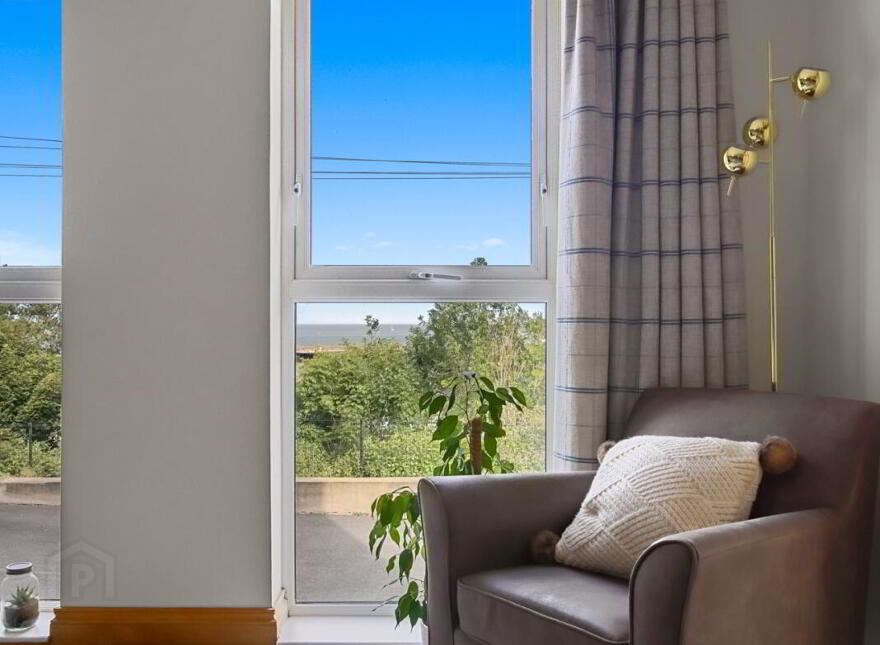 Flat 3, 1 Pickie Terrace, Bangor, BT20 3TE