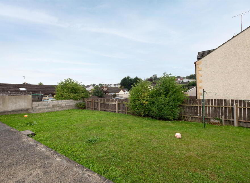 116 Bishops Brae Avenue, Downpatrick, BT30 6TQ
