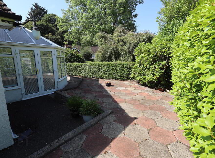 4 Glen Crescent, Jordanstown, Newtownabbey, BT37 0RZ