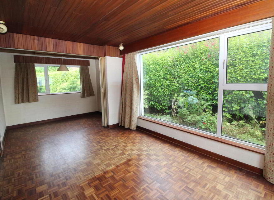 4 Glen Crescent, Jordanstown, Newtownabbey, BT37 0RZ