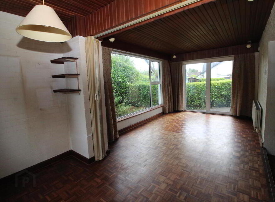4 Glen Crescent, Jordanstown, Newtownabbey, BT37 0RZ