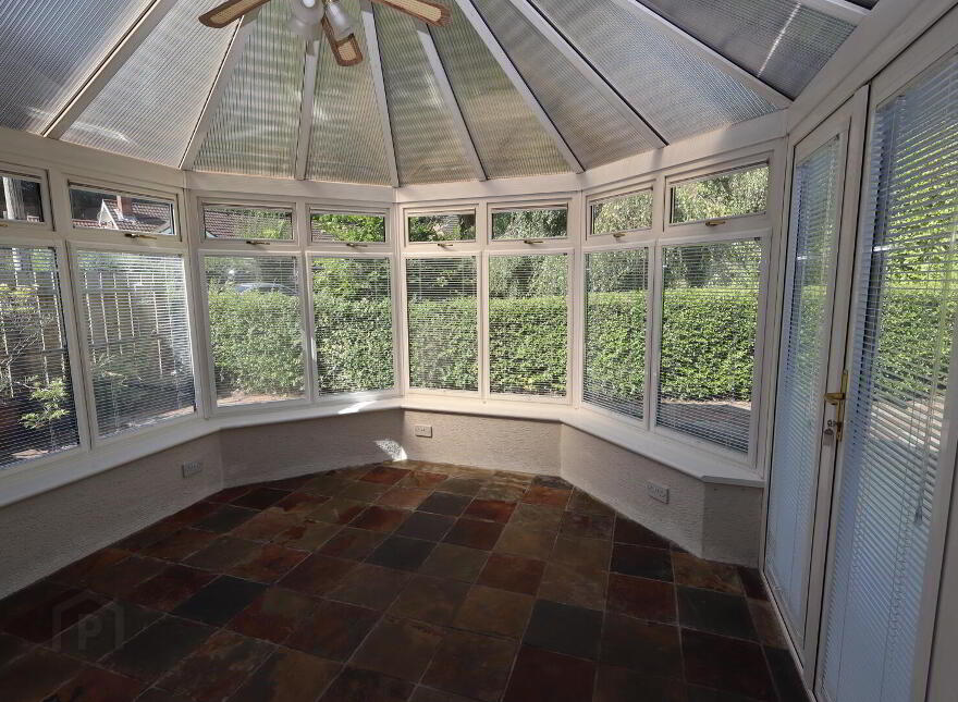 4 Glen Crescent, Jordanstown, Newtownabbey, BT37 0RZ
