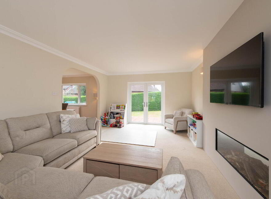 1 Meadowlands, Jordanstown, Newtownabbey, BT37 0UR