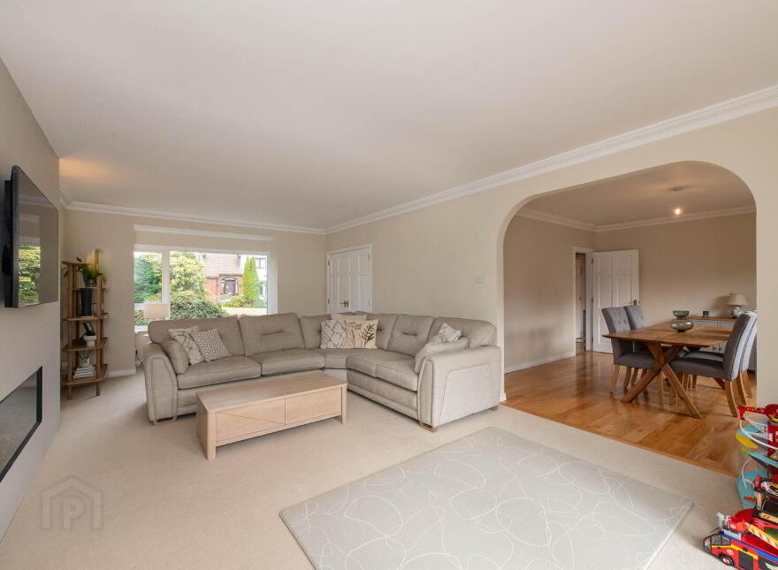 1 Meadowlands, Jordanstown, Newtownabbey, BT37 0UR