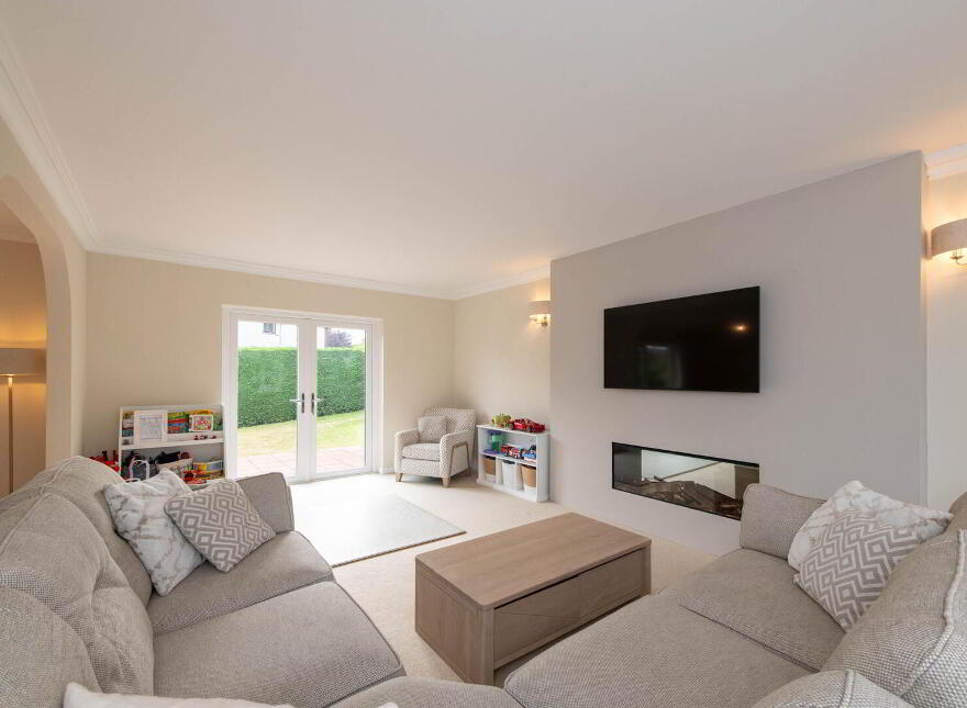1 Meadowlands, Jordanstown, Newtownabbey, BT37 0UR