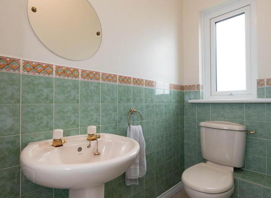 1 Meadowlands, Jordanstown, Newtownabbey, BT37 0UR