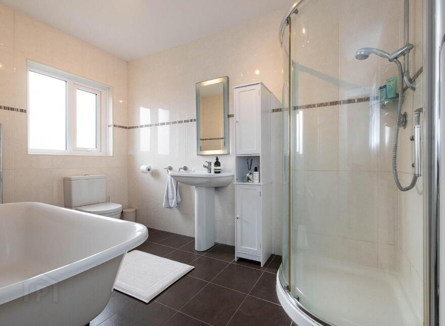 1 Meadowlands, Jordanstown, Newtownabbey, BT37 0UR