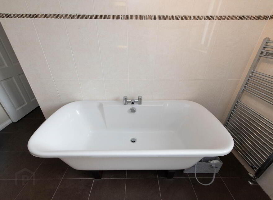 1 Meadowlands, Jordanstown, Newtownabbey, BT37 0UR