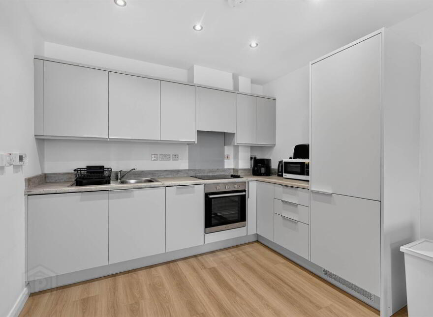 Apt8, 31 Apsley Street, Belfast, BT7 1FU