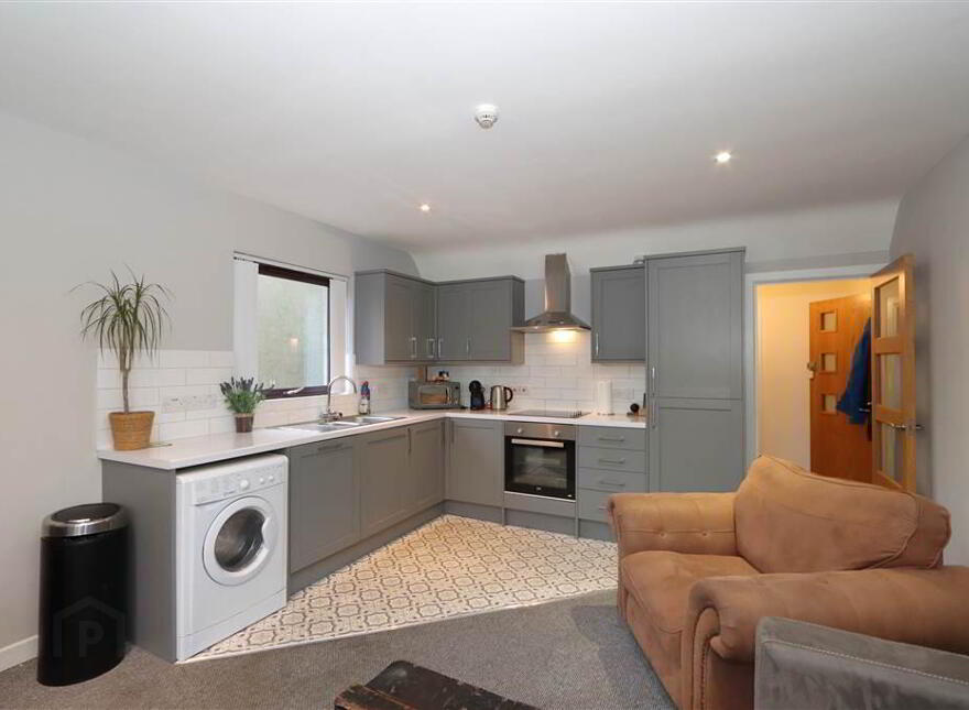 70a Castle Street, Comber, BT23 5TF