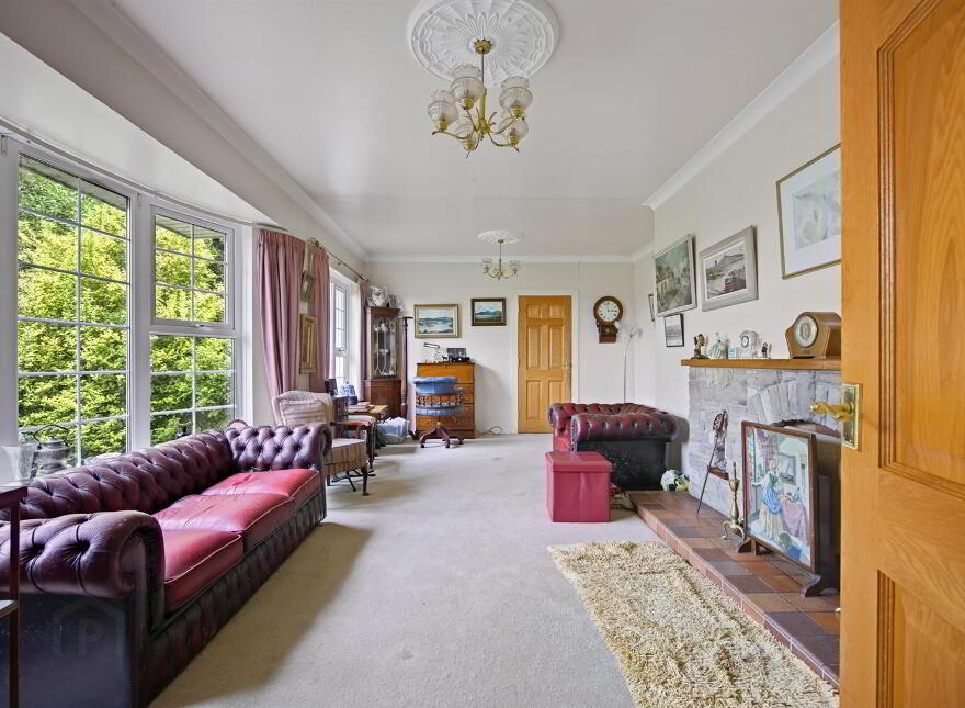 126 Lisburn Road, Ballynahinch, BT24 8TS