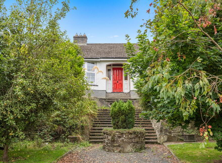 126 Lisburn Road, Ballynahinch, BT24 8TS