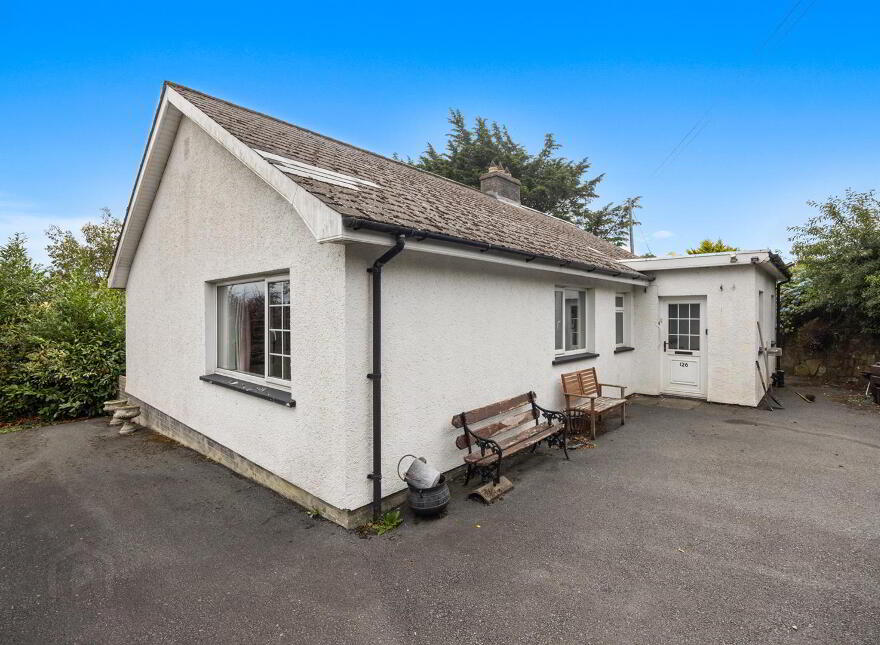 126 Lisburn Road, Ballynahinch, BT24 8TS