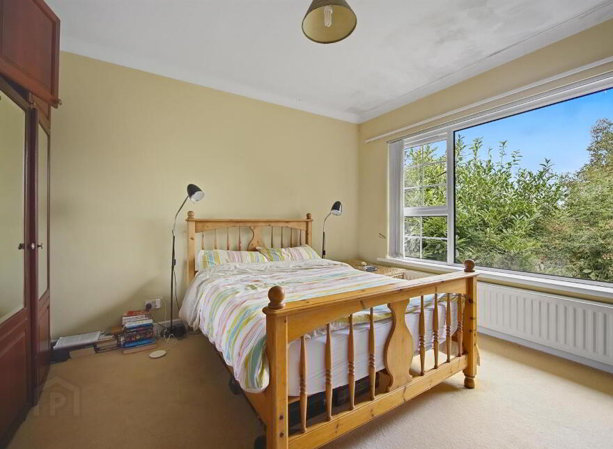 126 Lisburn Road, Ballynahinch, BT24 8TS