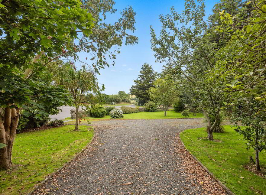 126 Lisburn Road, Ballynahinch, BT24 8TS