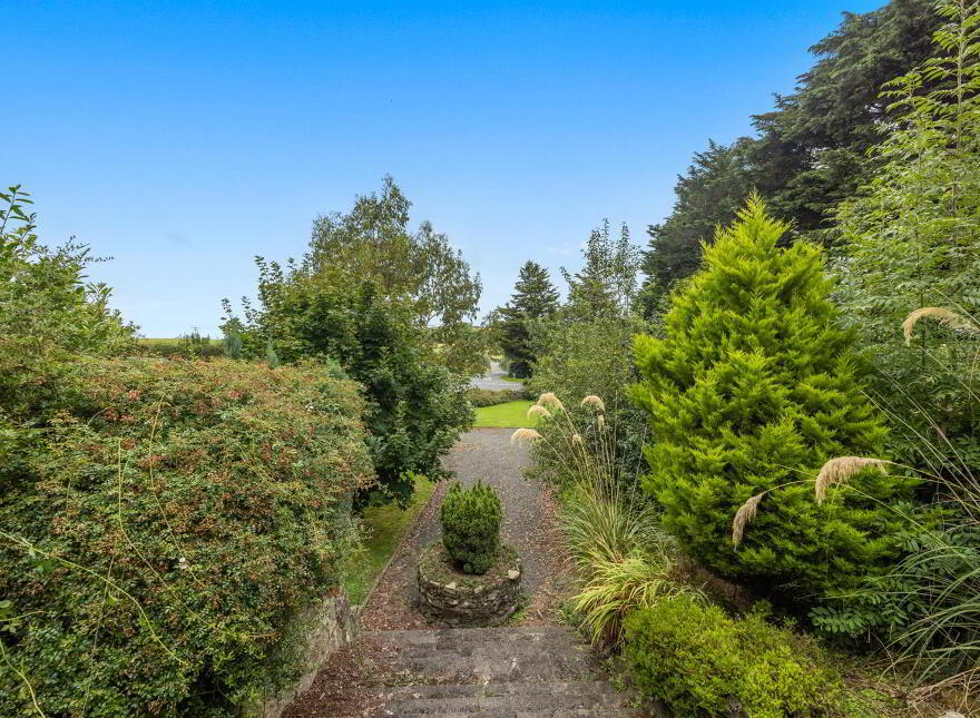 126 Lisburn Road, Ballynahinch, BT24 8TS