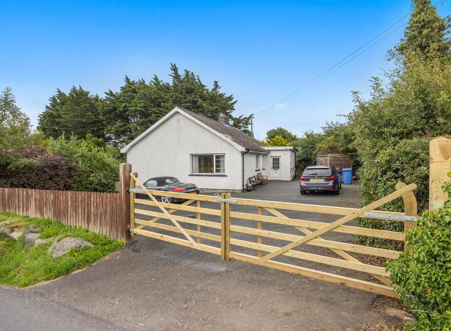 126 Lisburn Road, Ballynahinch, BT24 8TS
