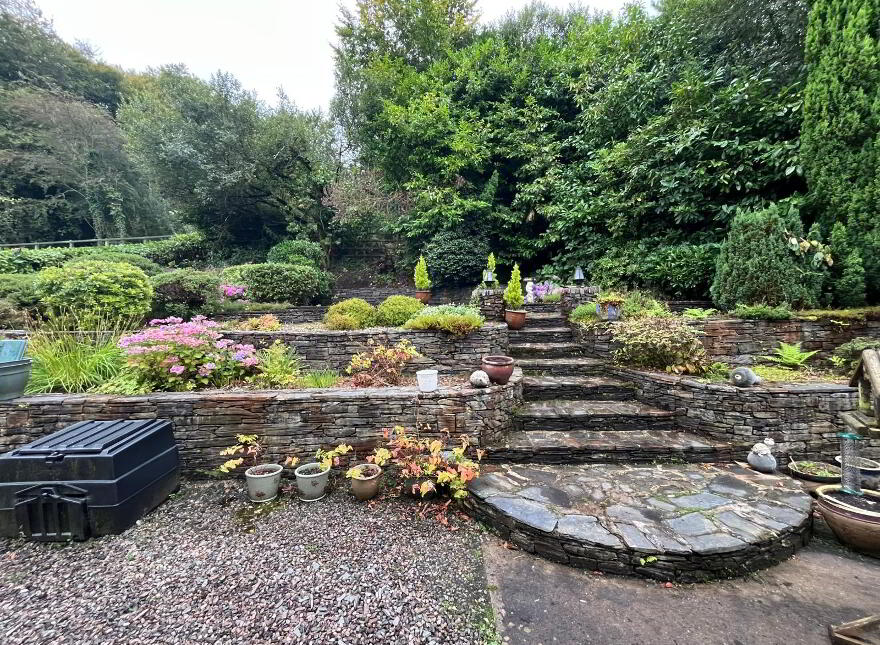 5 Woodfield, Prehen, Londonderry, BT47 2SZ