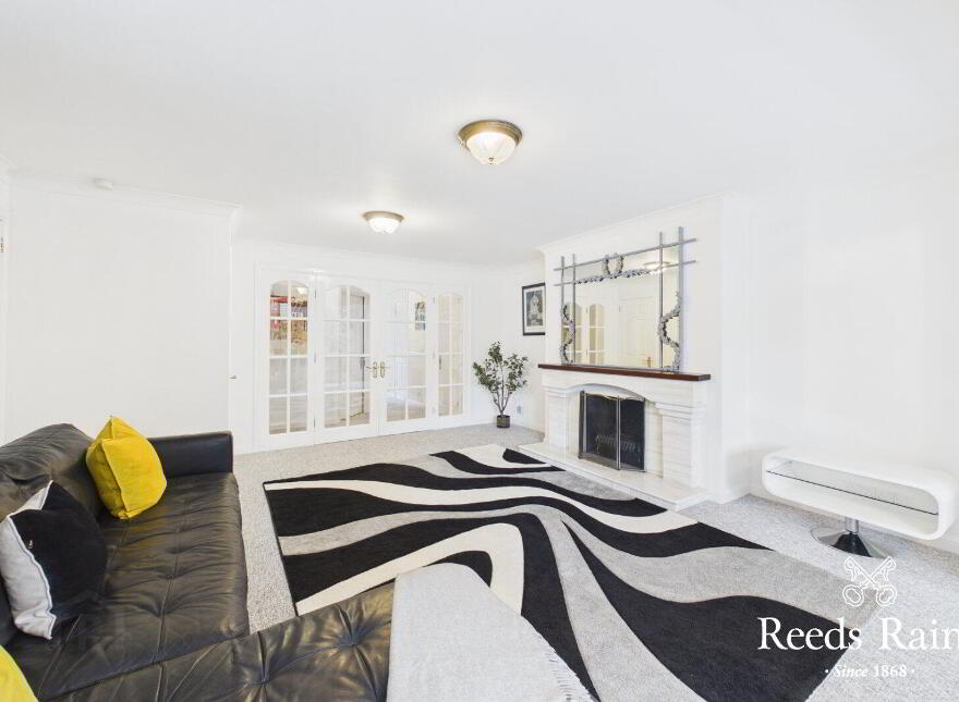 Apartment 3 1A Deramore Park South, Malone, Belfast, BT9 5JY