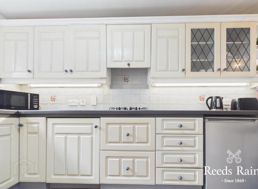 Apartment 3 1A Deramore Park South, Malone, Belfast, BT9 5JY