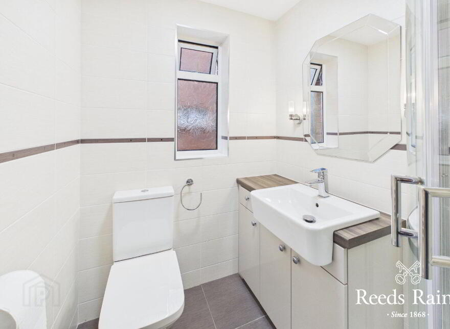 Apartment 3 1A Deramore Park South, Malone, Belfast, BT9 5JY