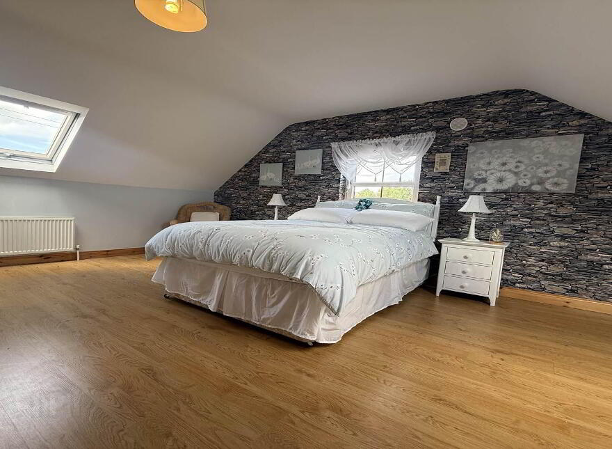 Loughcrillan Road, Loughcrillan, Glenties, F94KT22