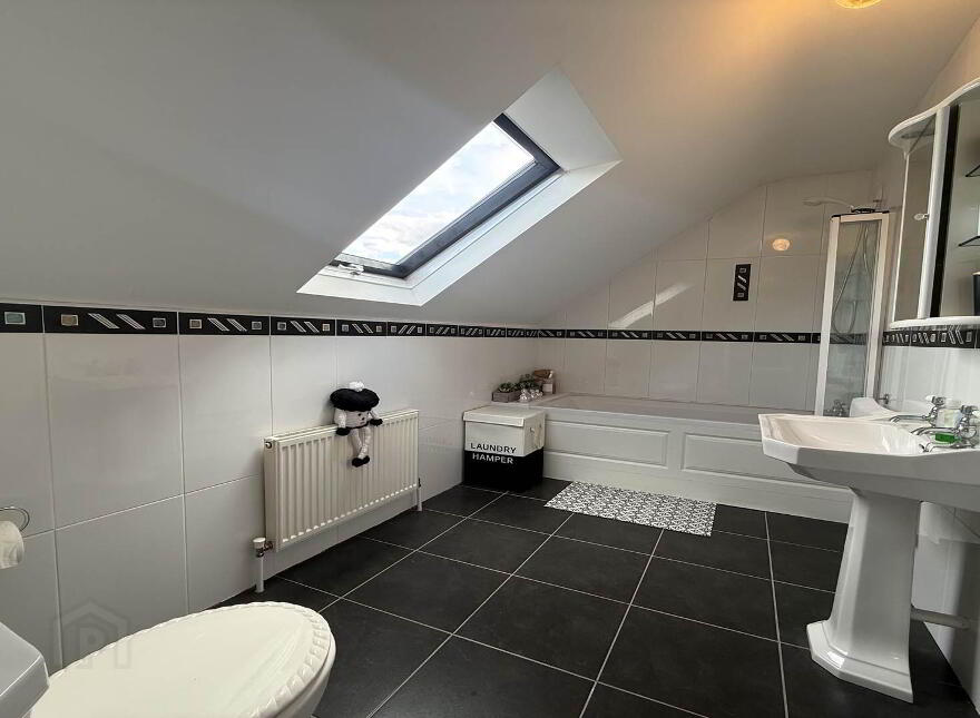 Loughcrillan Road, Loughcrillan, Glenties, F94KT22