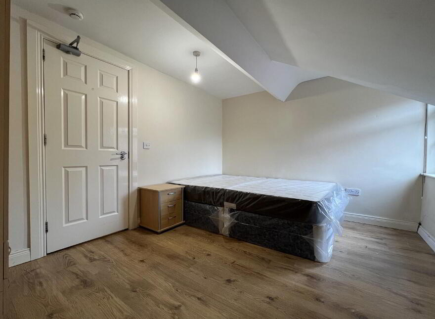 Apt 3, 2a Rutland Street, Belfast, BT7 2FJ