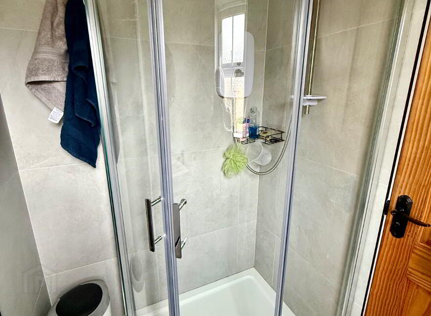 40A Blackthorn Manor, Waterside, Derry, BT47 5ST