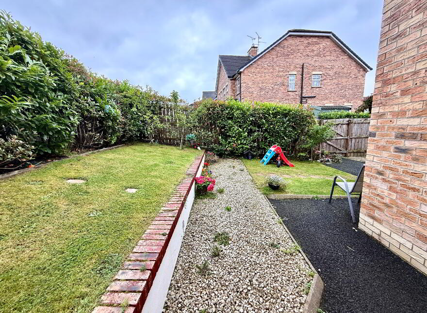 40A Blackthorn Manor, Waterside, Derry, BT47 5ST